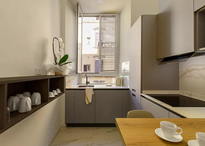 Apartment Aras Luxury Flat Rom